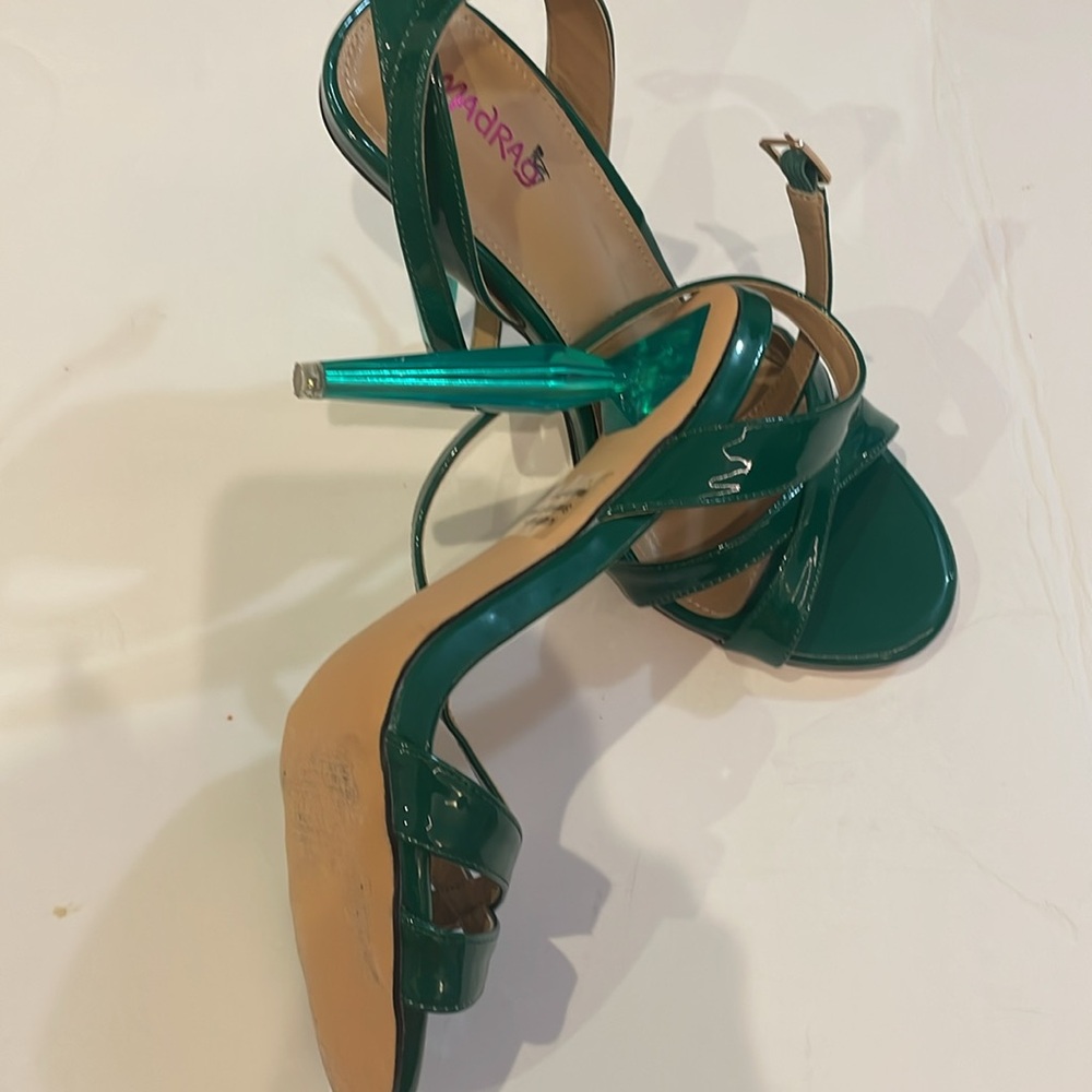 Shoes - Picture 2 of 4